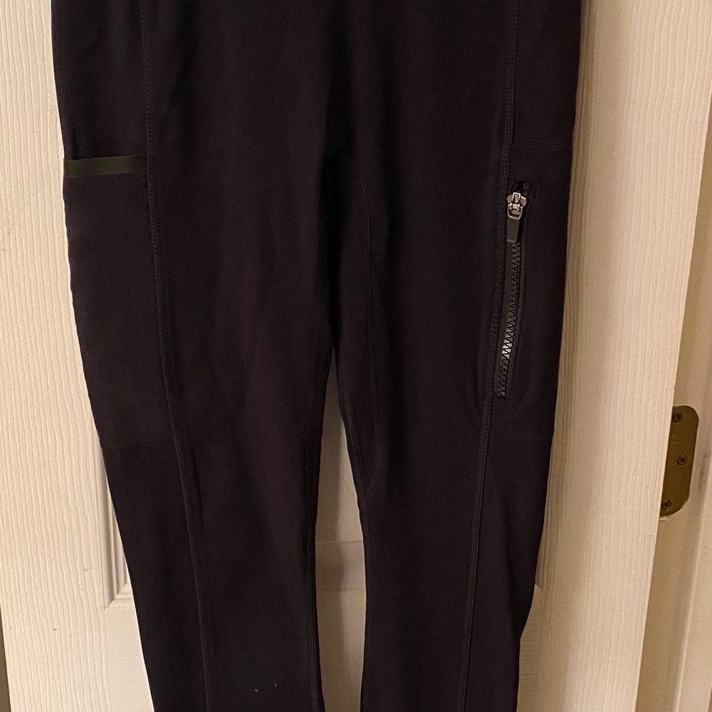 Fabletics Trinity Highwaisted Utility Legging XS/4